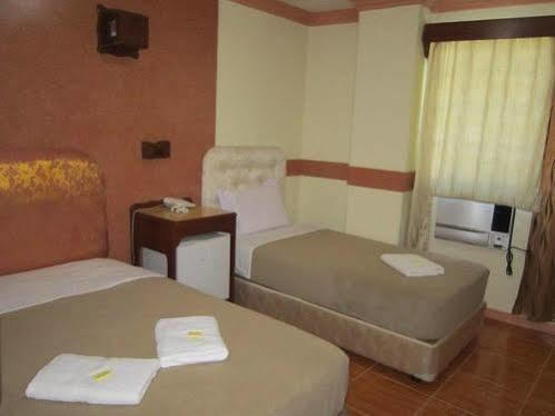 Golden Stallion Suites Καγκαγιάν Ντε Όρο Εξωτερικό φωτογραφία