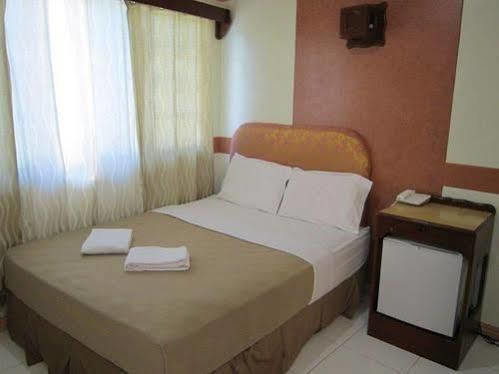 Golden Stallion Suites Καγκαγιάν Ντε Όρο Εξωτερικό φωτογραφία